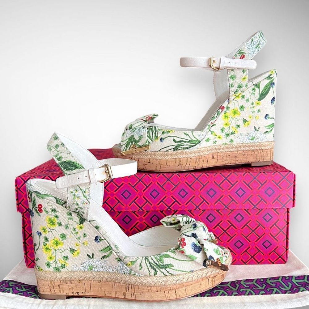 Tory Burch Penny 120MM Wedge in Watercolor Botanical Print / New Ivory Sz 7(M)
